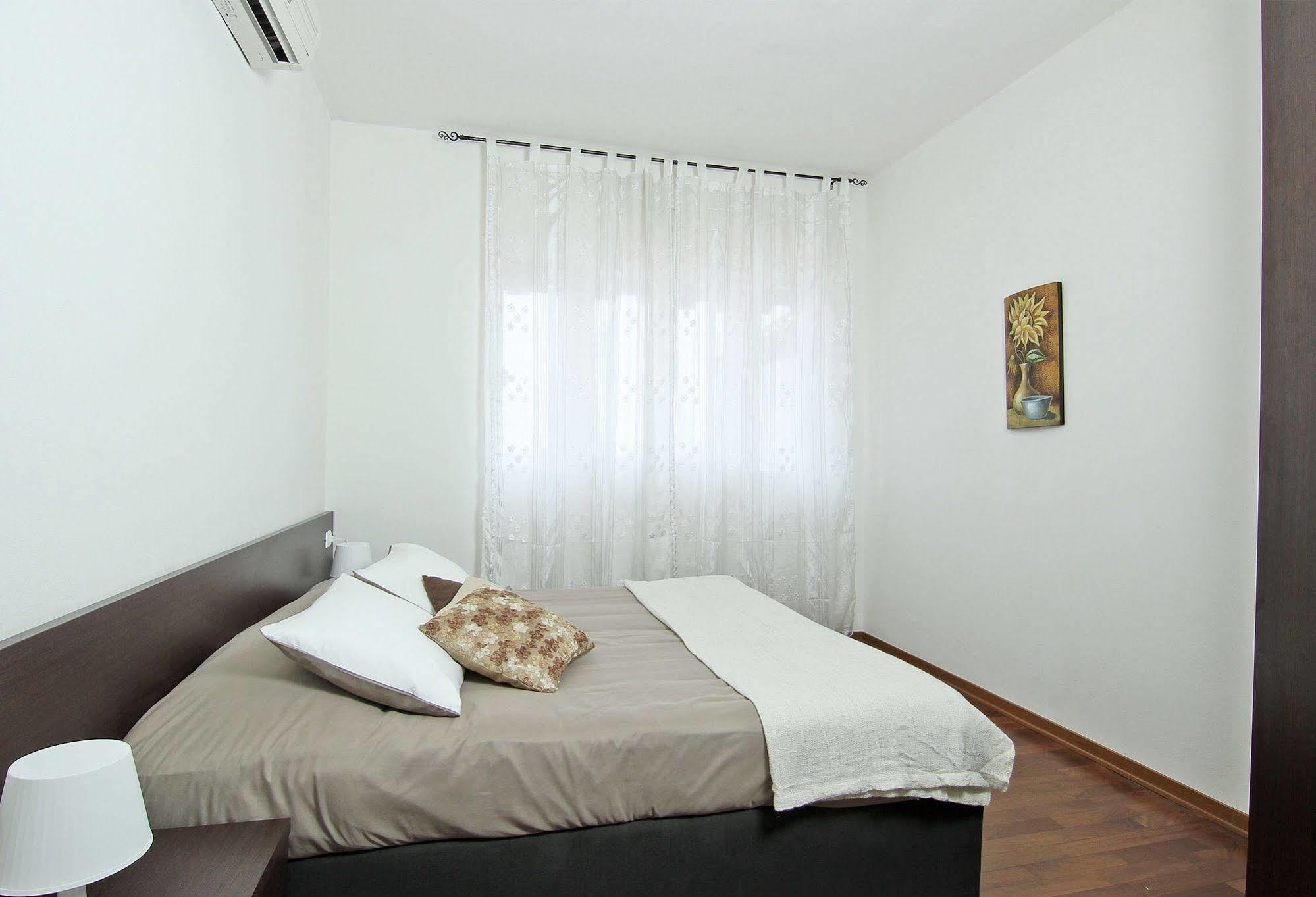 Residence Le Terrazze Триест Экстерьер фото